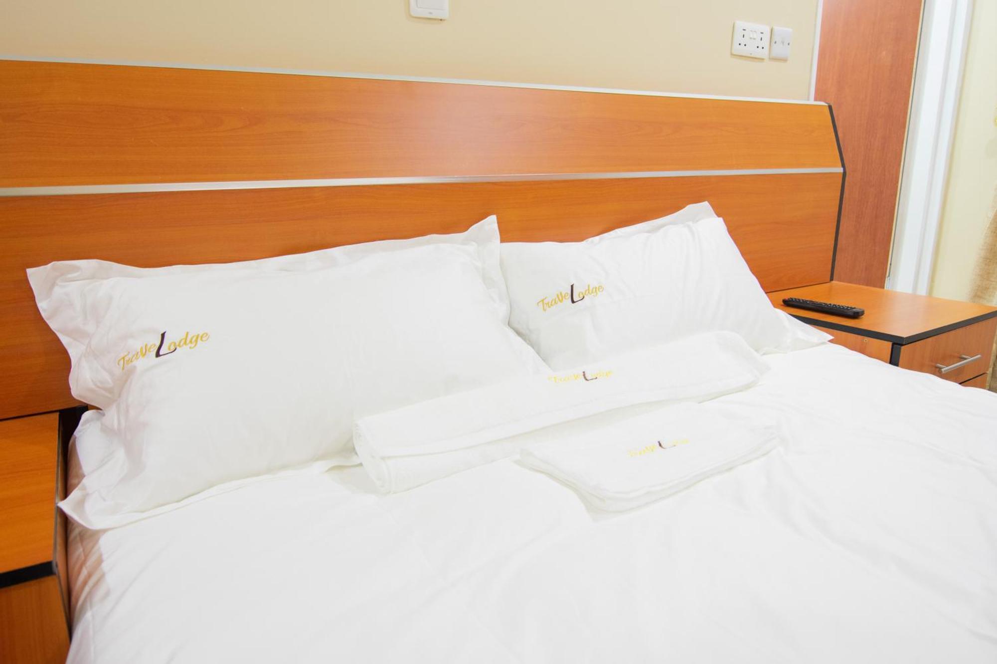 Travelodge แบลนไทร์ ภายนอก รูปภาพ